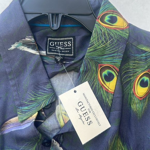 New GUESS SS ECO RAYON FEATHR SHIRT SZ M - Picture 9 of 9